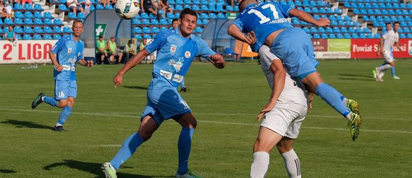 Piłka nożna. Trzy punkty od strefy spadkowej