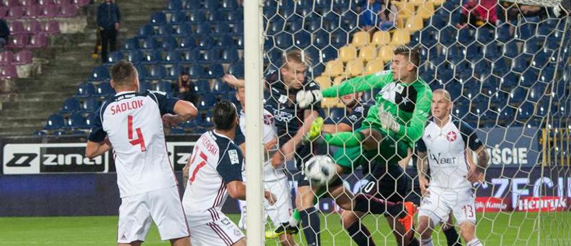 Piłka nożna. Pogoń faworytem w Krakowie