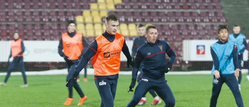 Piłka nożna. Rocznik 2000, czyli zderzenie z dorosłym futbolem