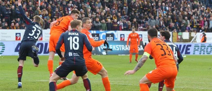 Piłka nożna. Fatalny mecz, fatalne pożegnanie