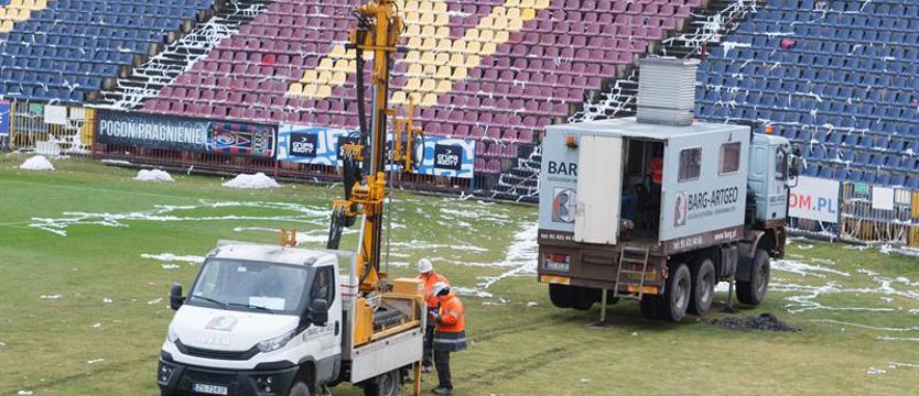 Piłka nożna. Ruszyła budowa stadionu