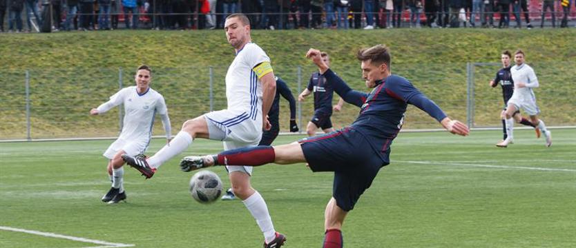 Piłka nożna. Rezerwowi nie dają jakości