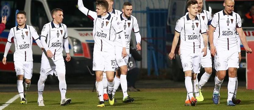 Piłka nożna. Pogoń za postępem