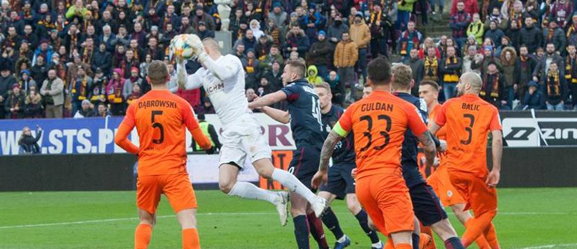 Piłka nożna. Szykuje się rewolucja