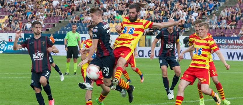 Piłka nożna. Polska Pogoń z zagraniczną Jagiellonią