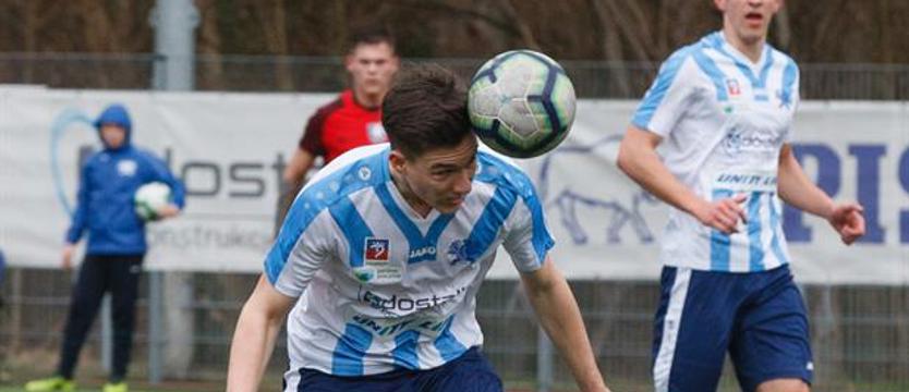 Piłka nożna. Świt awansował w Pucharze Polski