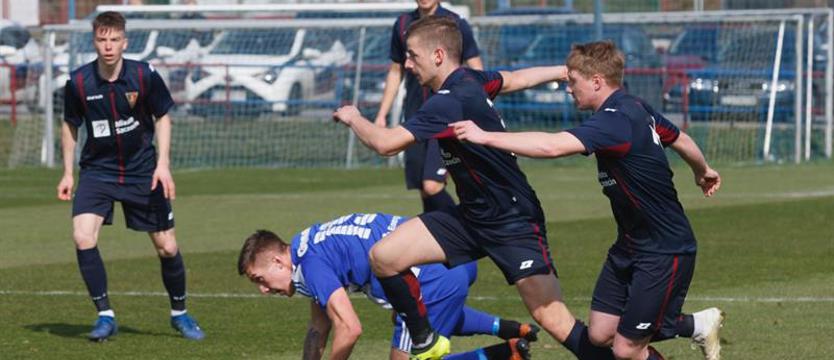 Piłka nożna. Trzecia klęska w czwartym meczu