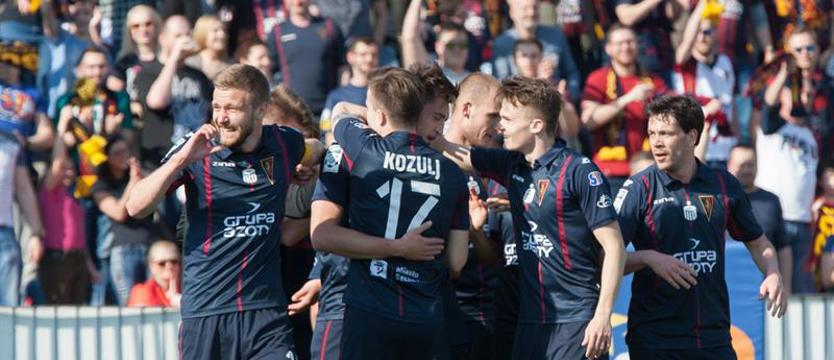 Piłka nożna. Pogoń dokonała niespodziewanego zwrotu