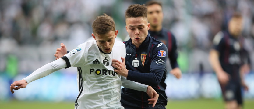 Piłka nożna. Pogoń przegrała, ale jest w górnej ósemce