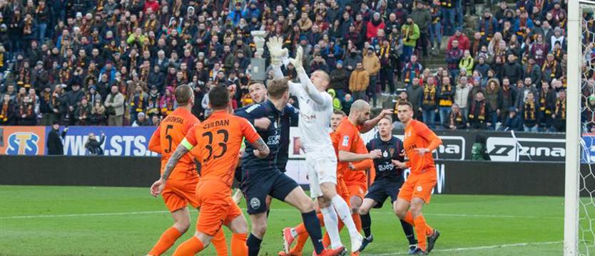 Piłka nożna. W Lubinie z najlepszą drużyną wiosny