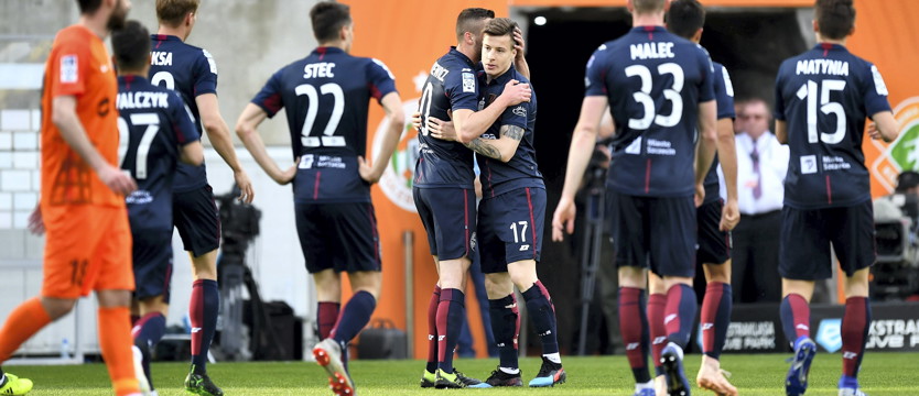 Piłka nożna. Pięć goli, trzy karne i zwycięstwo