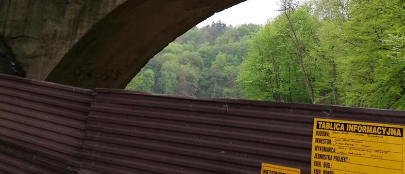 Tajemnice mostku nad Szmaragdowym