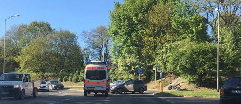 Wypadek z udziałem motocyklisty na Wilczej
