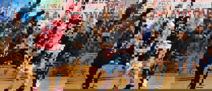 Piłka ręczna. Pogoń zatrzymała mistrzynie Polski