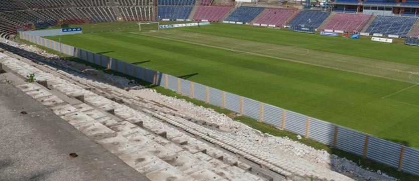 Piłka nożna. Dwa miesiące budowy stadionu