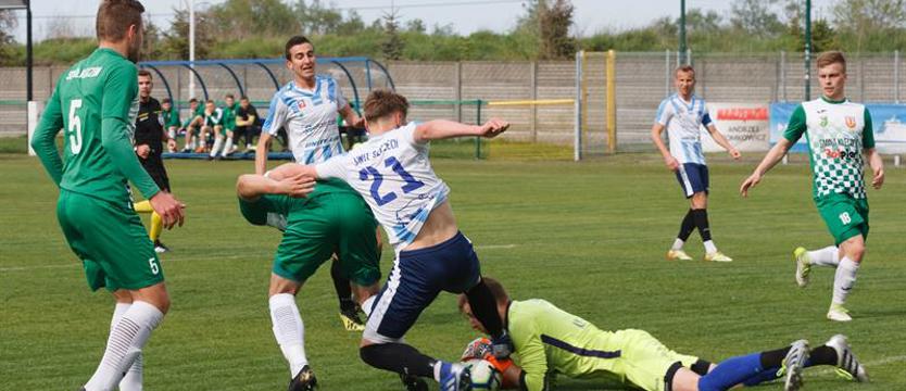 Piłka nożna. Pewna wygrana Świtu