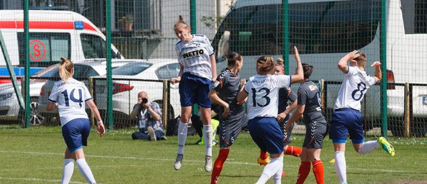 Piłka nożna. Olimpia wygrała i utrzymała ekstraligę