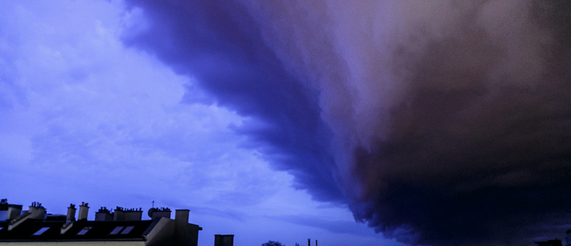 Uwaga, ostrzegają przed burzami!