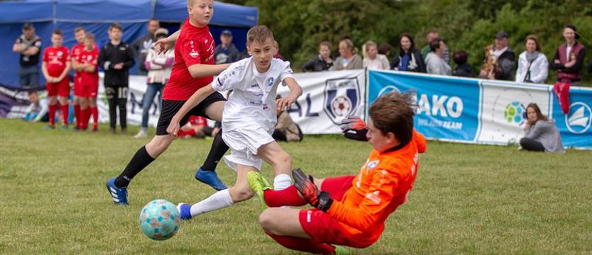 Piłka nożna. Nadia wygrywa finał dla Irlandii