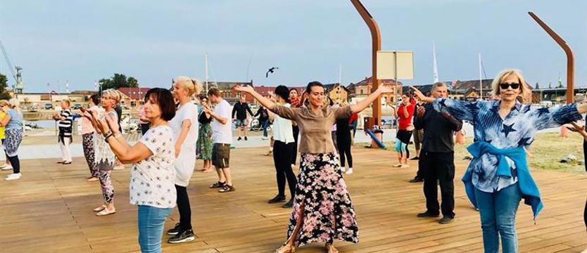 Bulwary z nutą Polinezji. Zatańczymy?