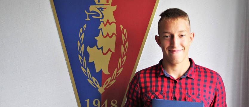Piłka nożna. 16-letni wychowanek z kontraktem