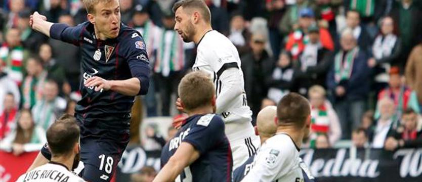 Piłka nożna. Mocna inauguracja