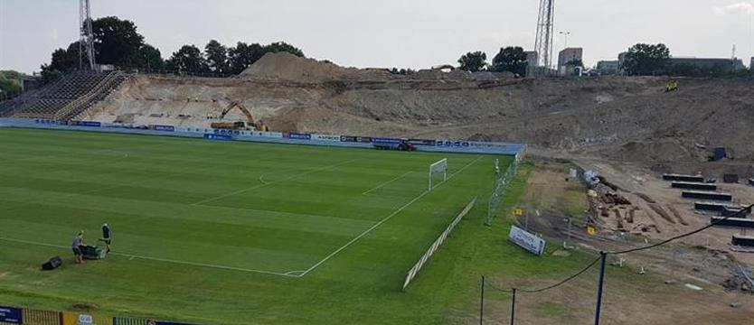 Piłka nożna. Prezydent z wizytą na stadionie [GALERIA]