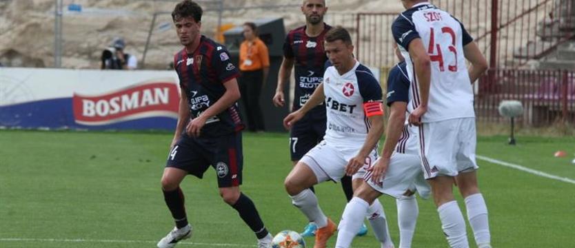 Piłka nożna. Niebezpieczne starcie Guarrotxeny