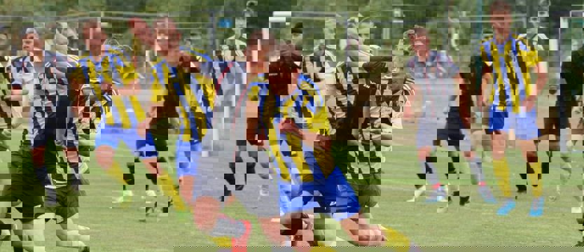 Piłka nożna. Remis i hat trick Włodarczyka