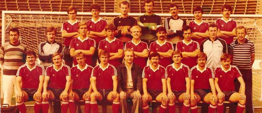 Piłka nożna. W pogoni za potęgą