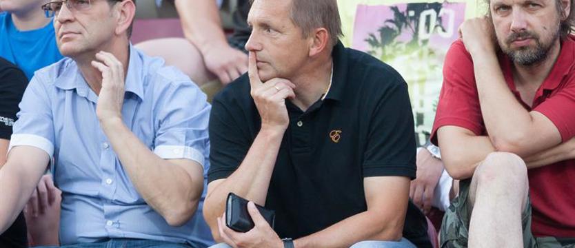 Piłka nożna. 54 urodziny i 36 lat po debiucie