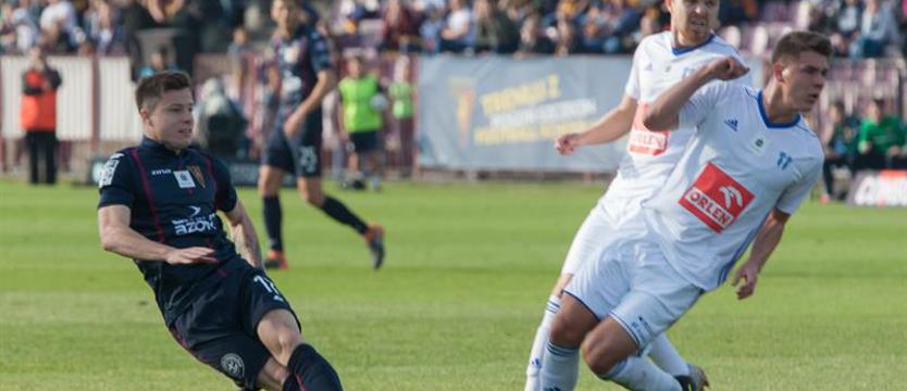 Piłka nożna. Z Wisłą o pozycję lidera