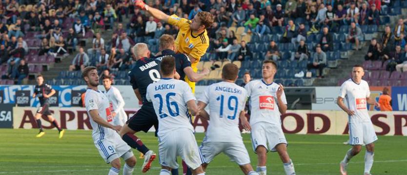 Piłka nożna. Podejmujemy czerwoną latarnię