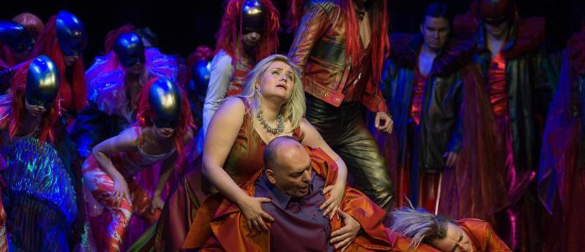 Taniej do teatru i opery