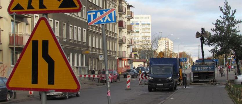 Koniec awarii na ulicy Budziszyńskiej – woda od godz. 13 ma być w kranach
