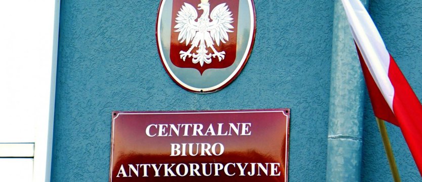 CBA zatrzymało 3 osoby, które powoływały się na wpływy w policji i prokuraturze