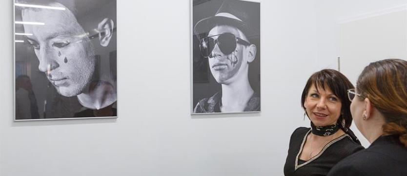 Otwarcie galerii w ... inspektoracie pracy. Na początek - wystawa fotografii