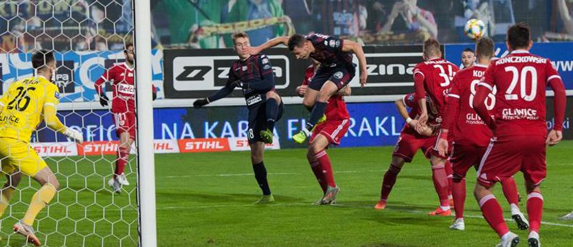 Piłka nożna. Ekstraklasa przyspieszona