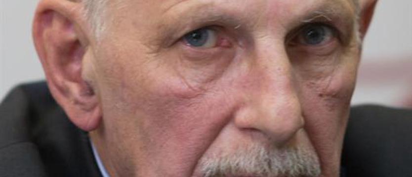 Włodzimierz Łyczywek: Fioletowa zapałka już płonie