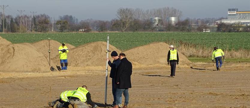 Piłka nożna. Powstaje boisko piłkarskie