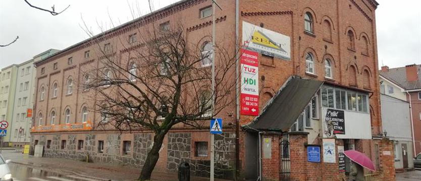 Pożar w byłej rozlewni w Goleniowie