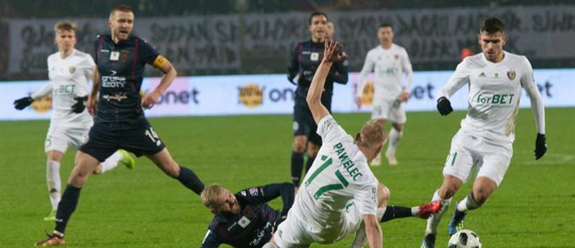 Piłka nożna. Śląsk z problemami