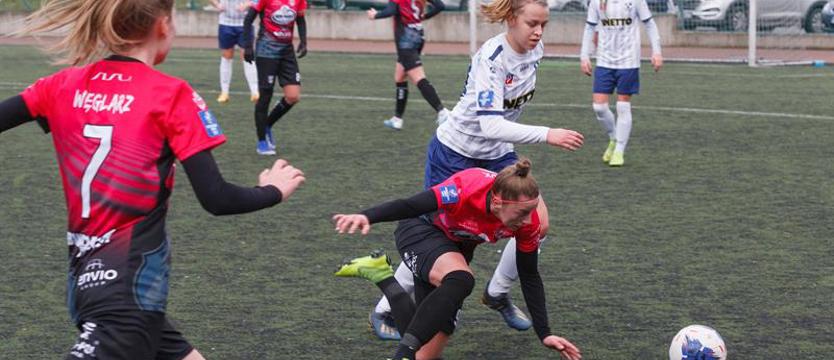 Piłka nożna. Po pucharowej wpadce czas na ligę