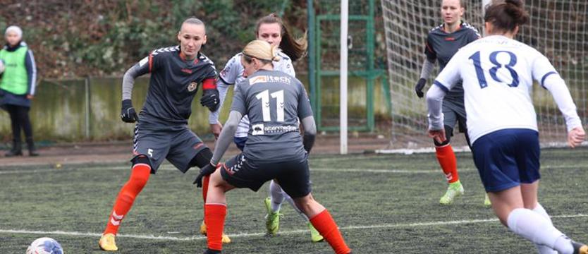 Piłka nożna. Olimpia opanowała sytuację...