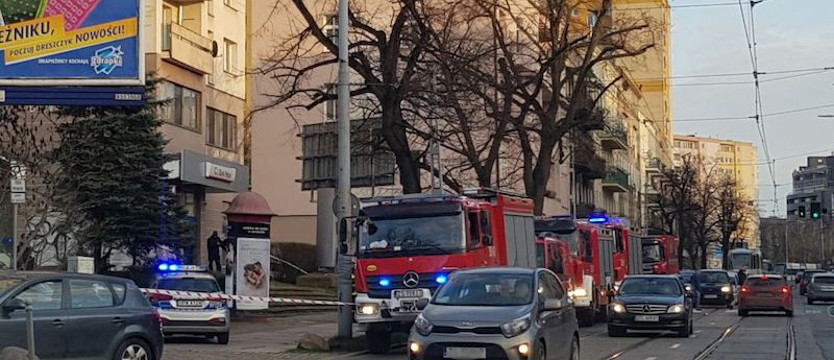 Przesyłka niewiadomego pochodzenia w banku na al. Wyzwolenia w Szczecinie