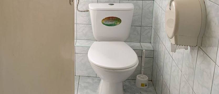 Wodociągi: Podczas izolacji nie wyrzucajcie artykułów higienicznych do toalety