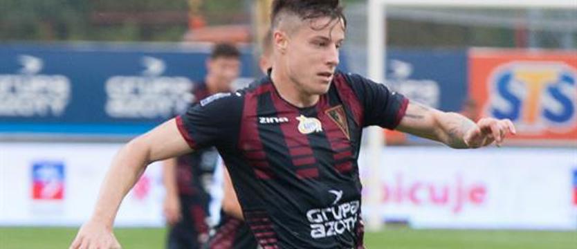 Piłka nożna. Rozwiązane kontrakty z Kozuljem i Benyaminą