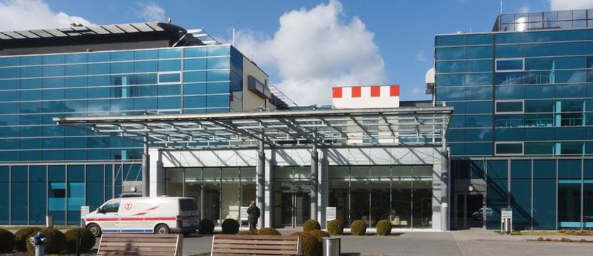 Szpital w Zdunowie wznawia działalność