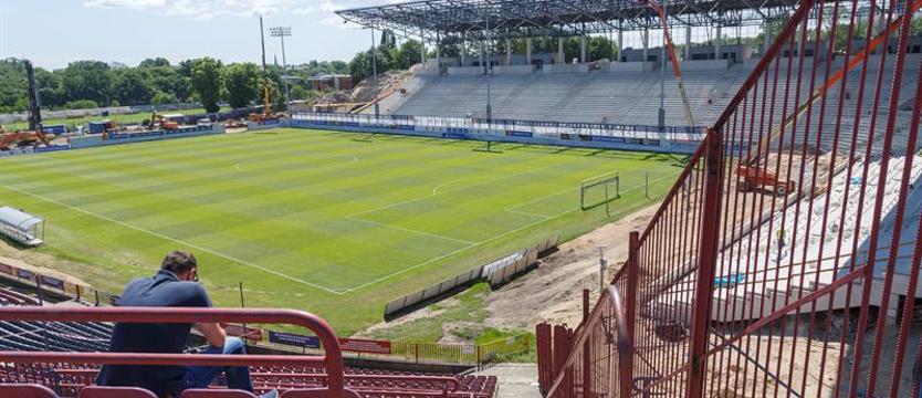 Piłka nożna. Na meczu z Lechią 999 kibiców