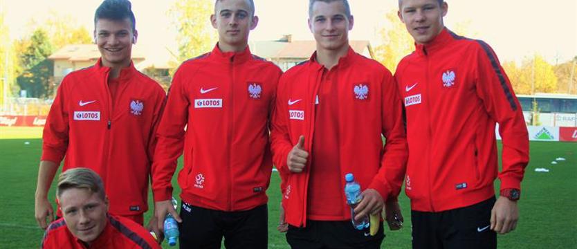 Piłka nożna. Niepełnoletni debiutanci